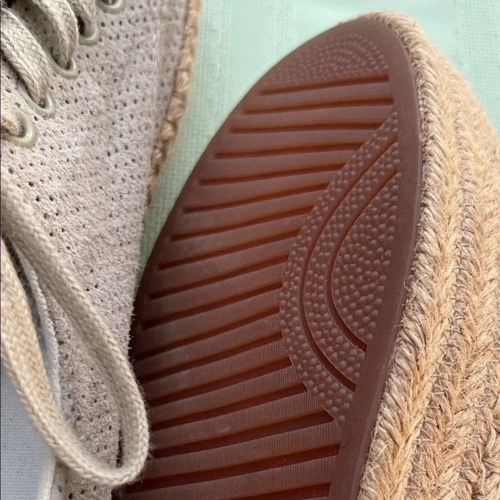 Women’s Blush Tan Platform Espadrille Sneakers size 5